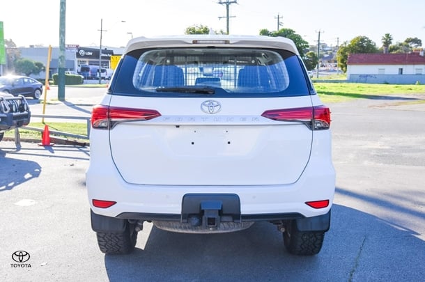 2019 Toyota Fortuner GX image 5