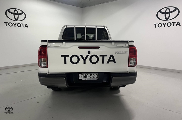 2024 Toyota Hilux Workmate image 6