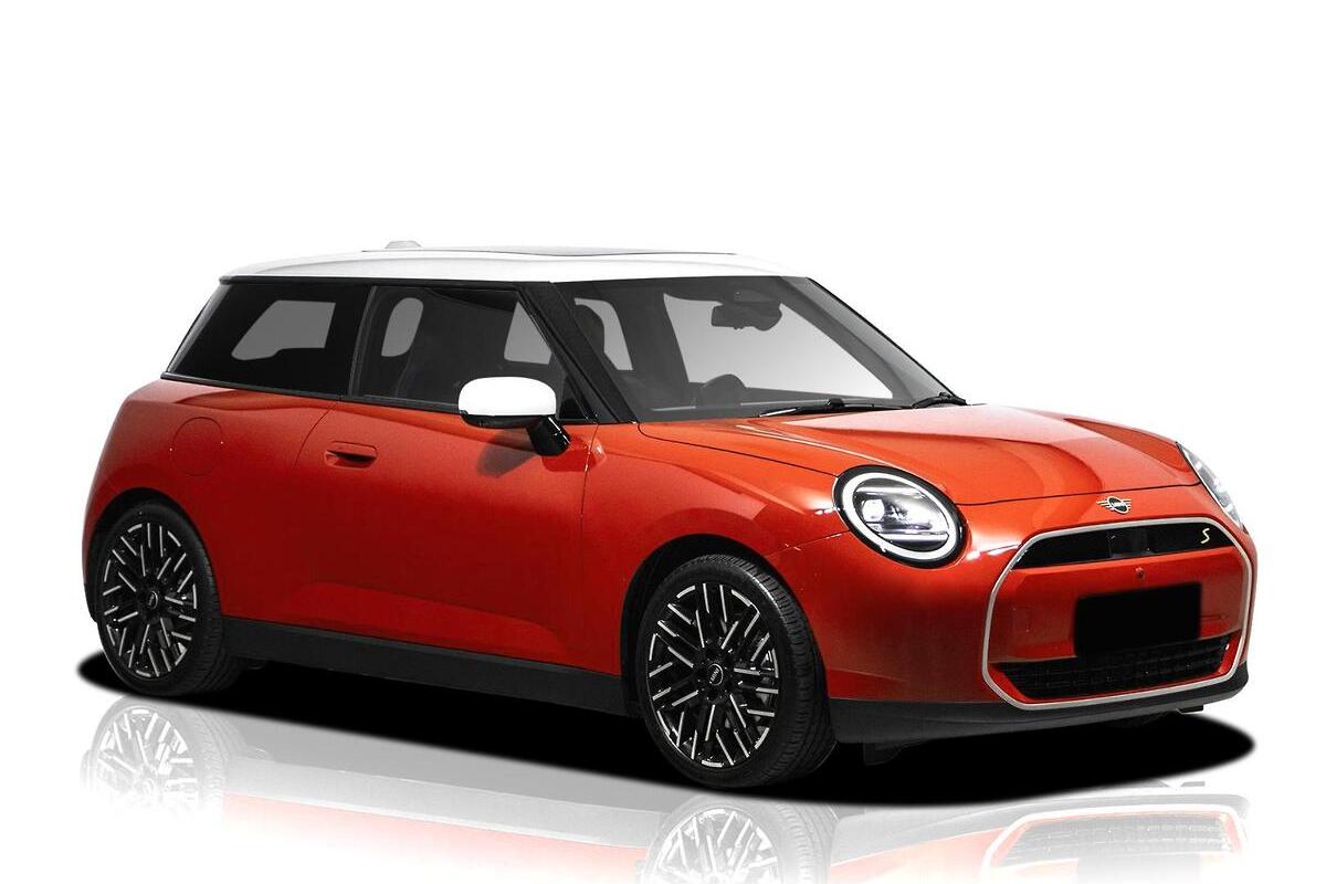 2024 MINI Cooper SE Favoured Auto image 5