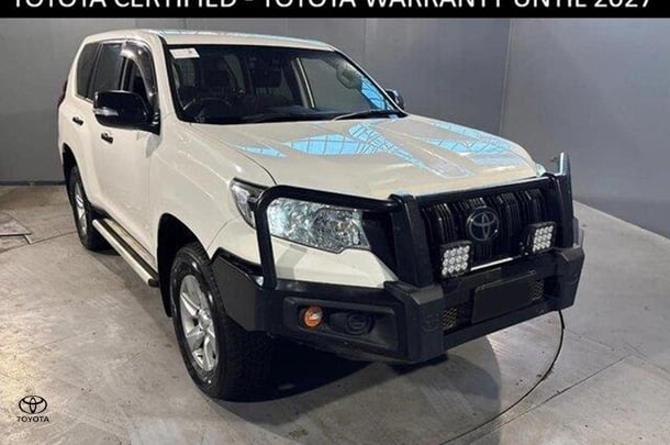 2021 Toyota Prado GX image 1