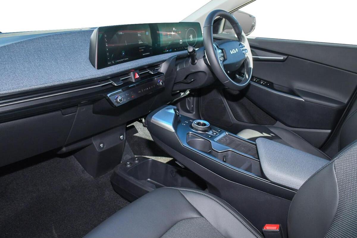 2025 Kia EV6 Air Auto MY24 image 8