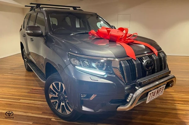 2022 Toyota Prado VX image 1