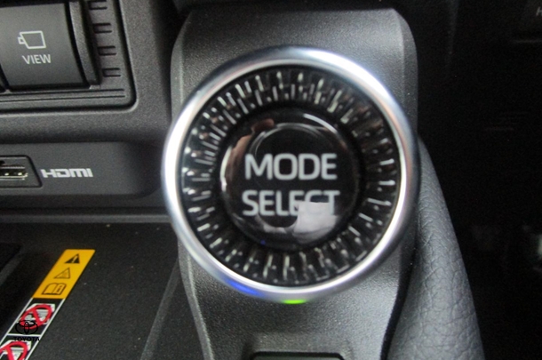 2024 Toyota Prado VX image 25