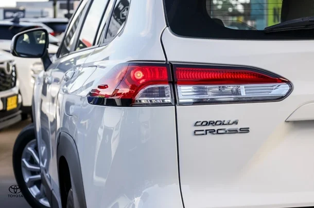 2022 Toyota Corolla Cross Hybrid GX image 20