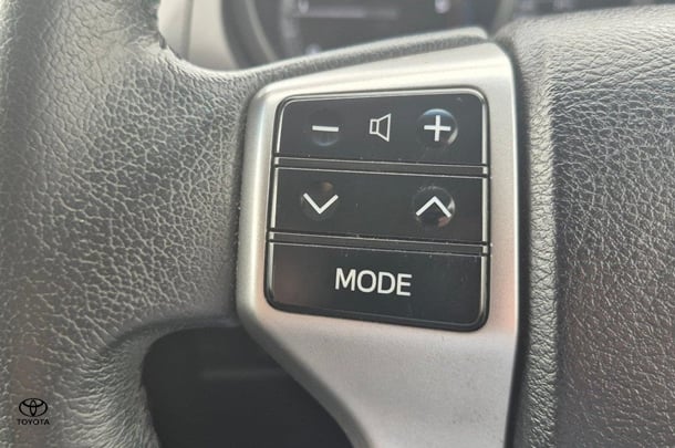 2017 Toyota Prado VX image 22