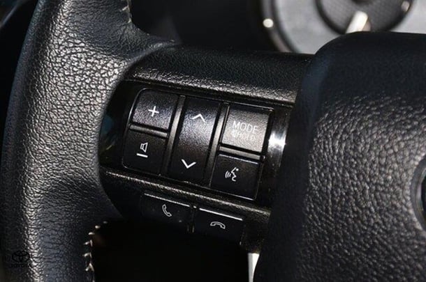 2020 Toyota Hilux SR5 image 15