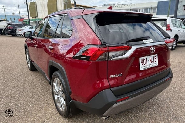 2020 Toyota Rav4 Cruiser 2WD image 2