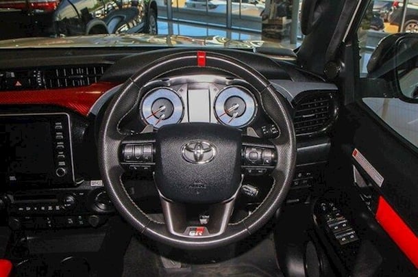 2023 Toyota Hilux GR-SPORT image 20