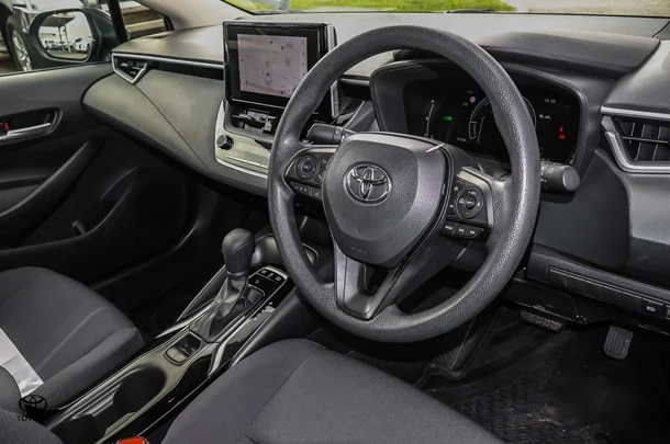 2023 Toyota Corolla Sedan Hybrid Ascent Sport image 6
