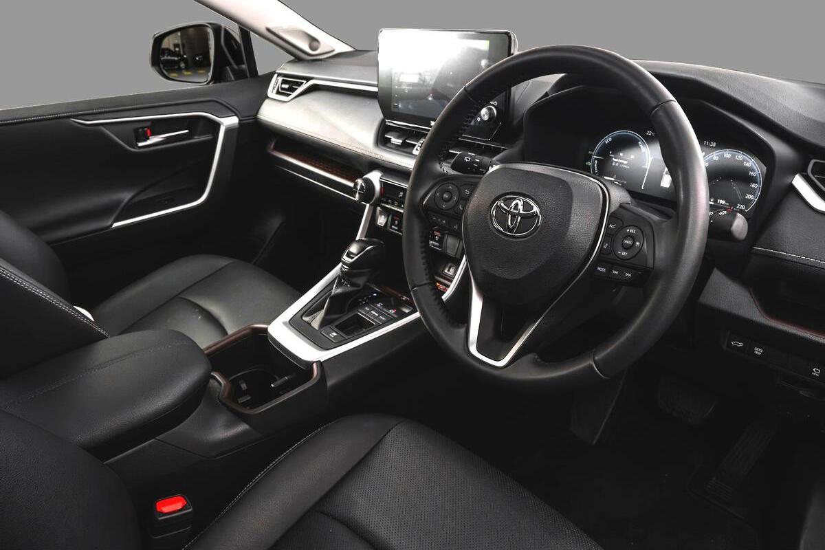 2024 Toyota RAV4 Cruiser Auto 2WD image 7