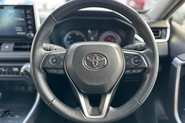2022 Toyota RAV4 HYBRID GX AWD image 9