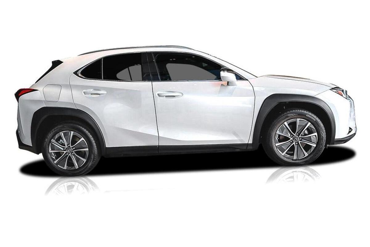 2024 Lexus UX UX300e Luxury Auto FWD image 3