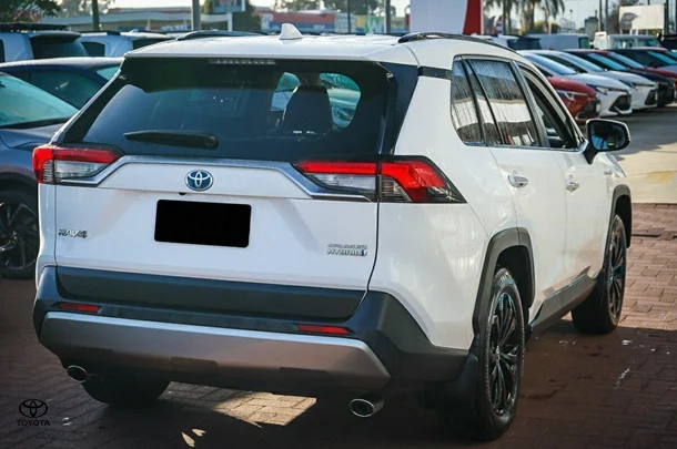 2024 Toyota RAV4 Hybrid Cruiser 2WD image 8
