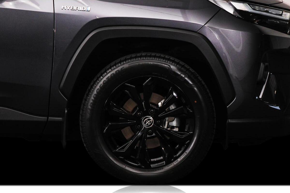 2024 Toyota RAV4 Cruiser Auto 2WD image 18