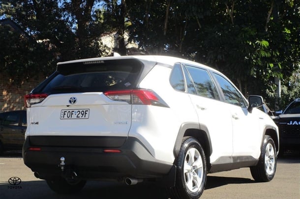 2019 Toyota Rav4 Hybrid GX AWD image 8