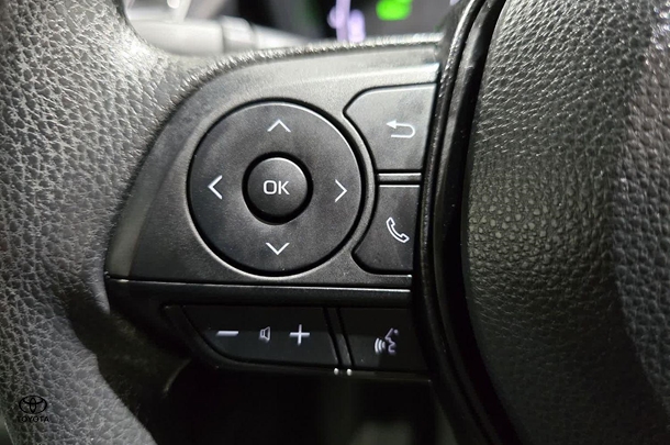 2024 Toyota COROLLA SEDAN HYBRID Ascent Sport image 17