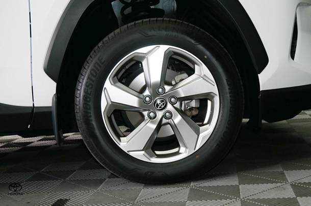 2020 Toyota RAV4 Hybrid GXL-2WD image 7
