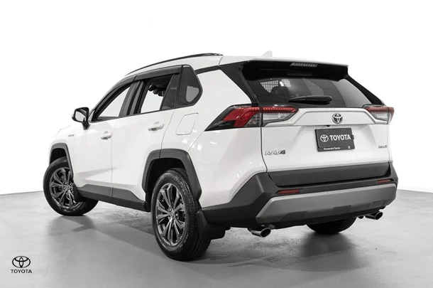 2021 Toyota RAV4 Hybrid GXL-2WD image 5