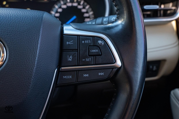 2021 TOYOTA Kluger Hybrid AWD GRANDE image 21