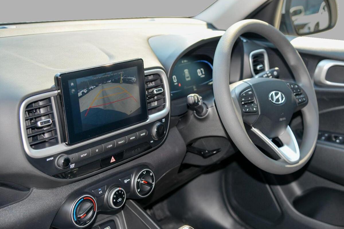 2025 Hyundai Venue Manual MY25 image 8