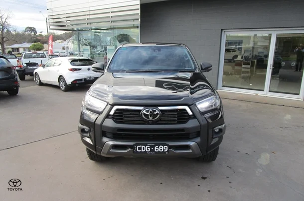 2022 Toyota Hilux 4x4 Rogue image 2