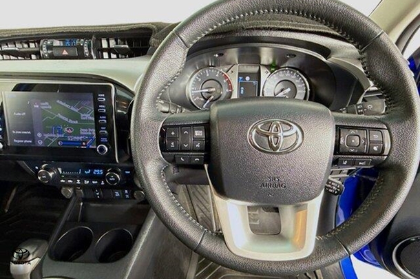 2021 Toyota Hilux SR5 image 19
