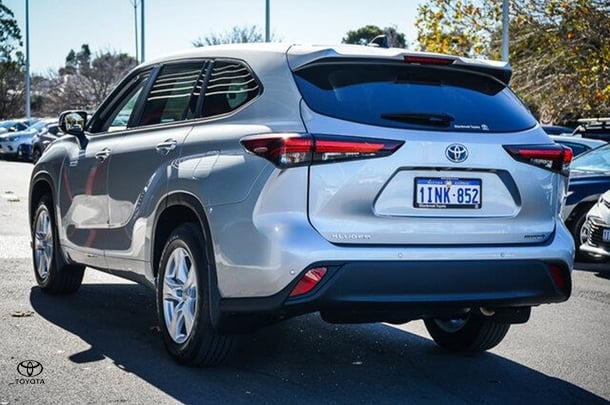 2024 Toyota Kluger Hybrid GX image 5