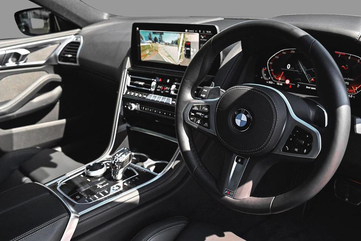 2024 BMW 8 Series 840i M Sport G16 LCI Auto image 3