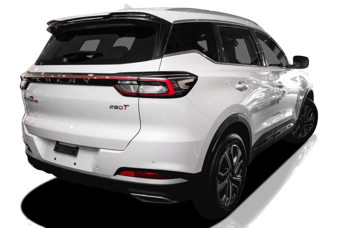 2025 Chery Tiggo 7 Pro SE Auto image 3