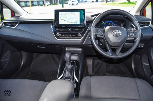 2023 Toyota Corolla Sedan Hybrid Ascent Sport image 19
