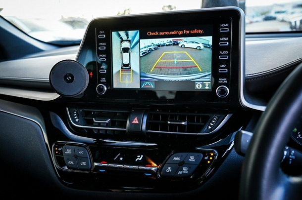 2021 Toyota C-HR Hybrid Koba 2WD image 22