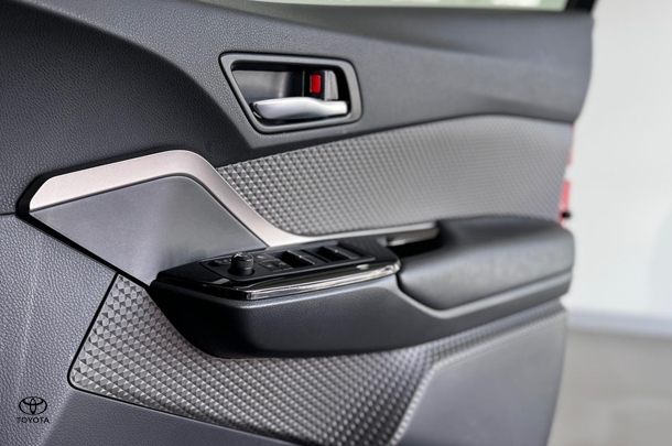 2023 Toyota CH-R Koba 2WD image 15