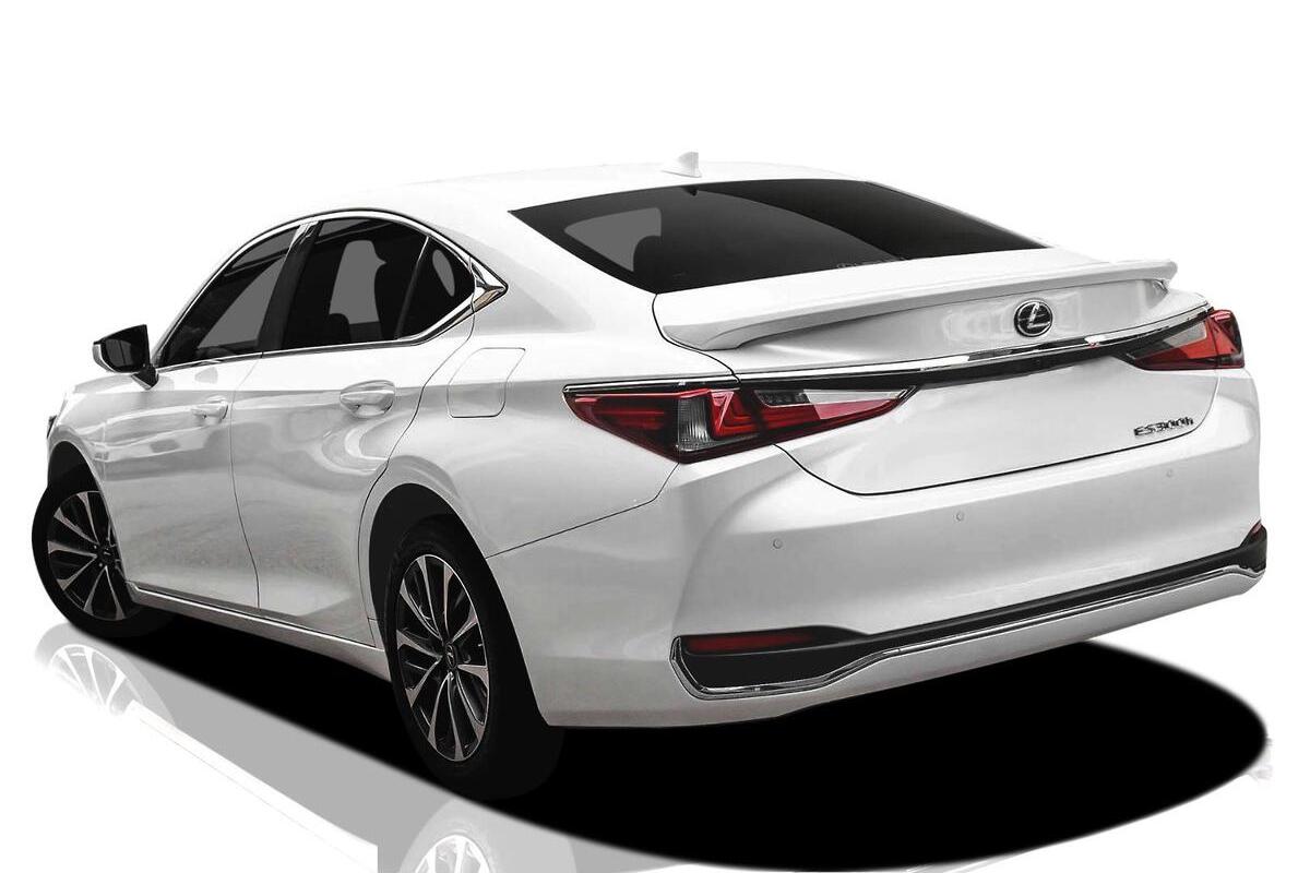 2024 Lexus ES ES300h Luxury Auto image 4