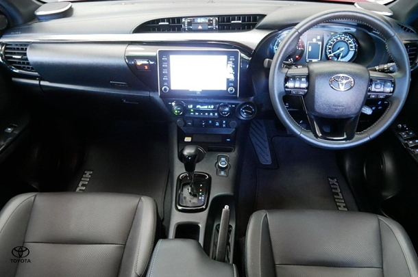 2024 Toyota Hilux 4x4 Rogue image 9
