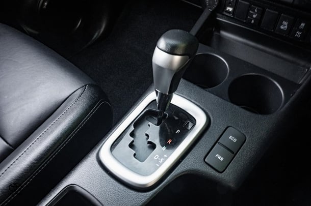 2021 Toyota HILUX SR5 image 14
