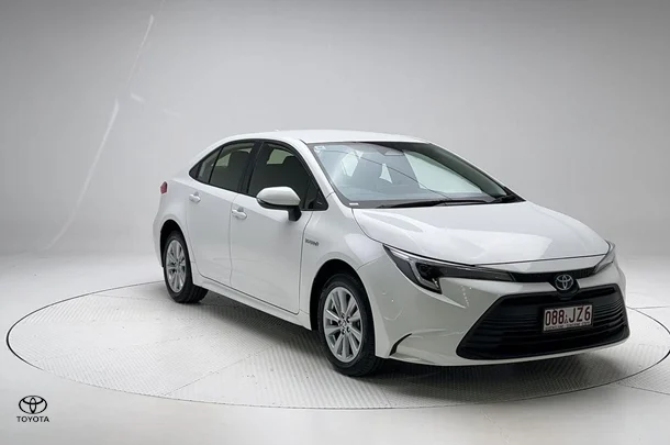 2024 Toyota Corolla Sedan Hybrid Ascent Sport image 5