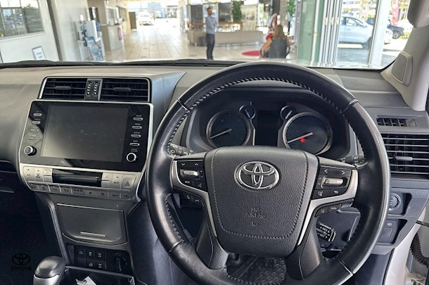 2022 Toyota Prado GXL image 21