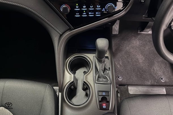 2024 Toyota Camry Ascent image 17