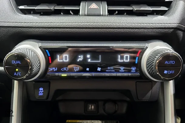 2019 Toyota RAV4 GXL-2WD image 21
