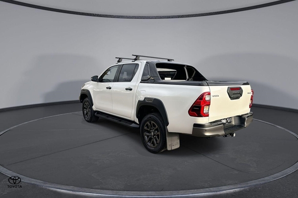 2020 Toyota HILUX Rogue image 6