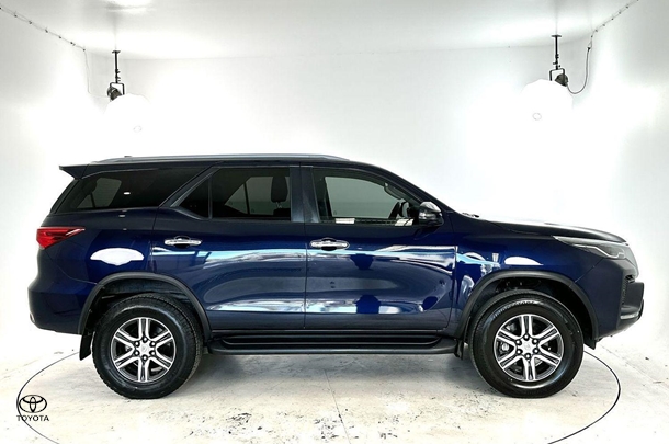 2021 Toyota Fortuner GXL image 11