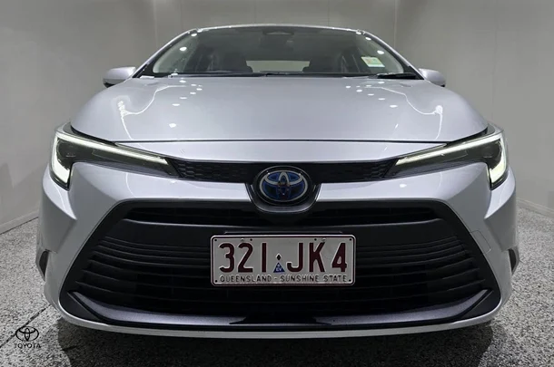 2024 Toyota COROLLA SEDAN HYBRID Ascent Sport image 7