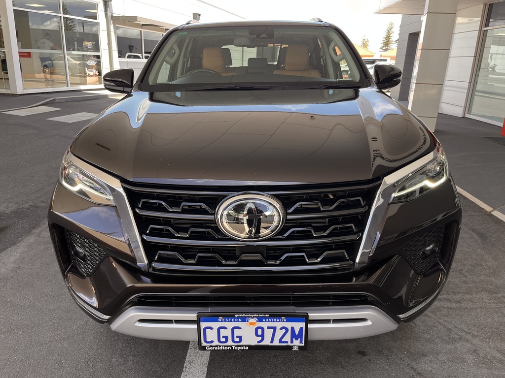 2020 Toyota Fortuner Crusade image 8