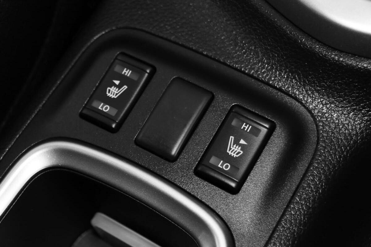 2024 Nissan Navara ST-X D23 Auto 4x2 MY24 Dual Cab image 9