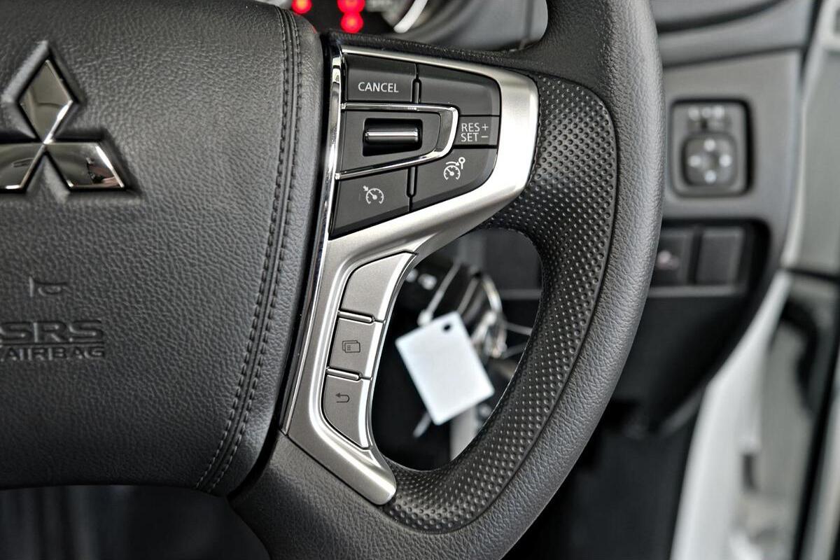 2024 Mitsubishi Triton GLX MR Auto 4x4 MY23 image 13