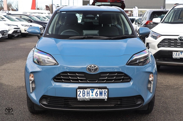 2024 Toyota Yaris Cross Hybrid GX image 9