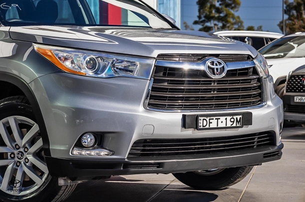 2015 Toyota KLUGER 4x2 GX image 13