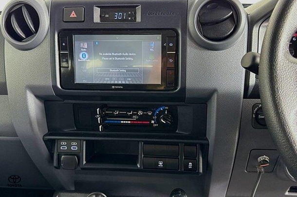 2023 Toyota LANDCRUISER MILITARY GXL image 13