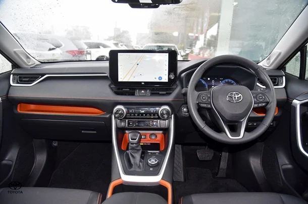 2024 Toyota RAV4 Hybrid Edge AWD image 24