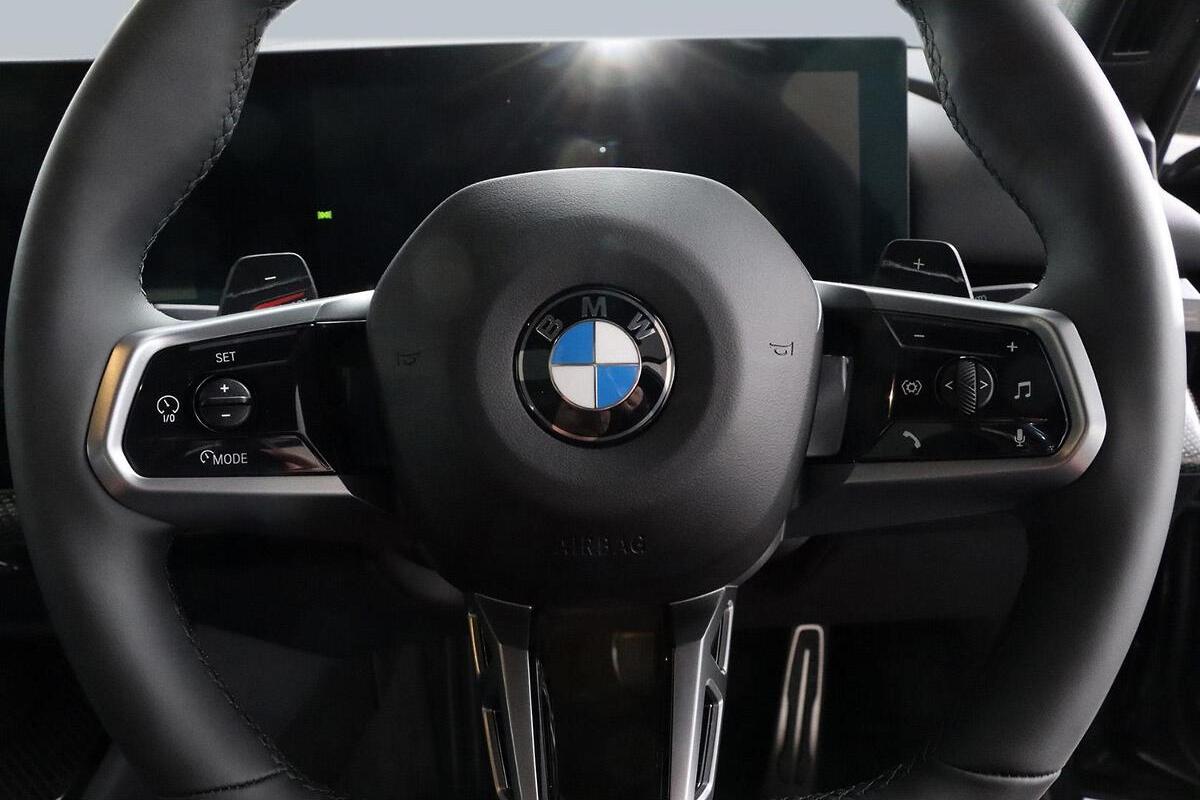 2025 BMW 5 Series 520i M Sport G60 Auto image 12